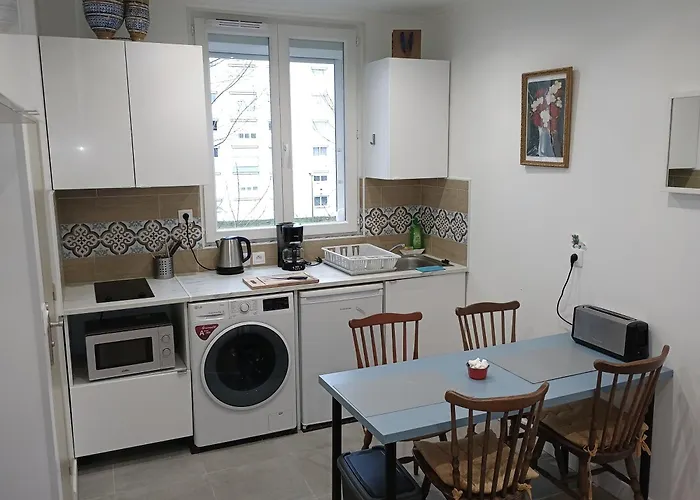 Paris Appartment 30 M2 Paris 2 Beds Subway Station 13 And 14 And 4